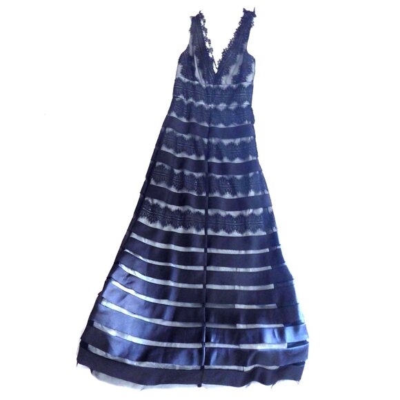 JS Collections Empire Waist V-Neckline Lace Black & Cream Long Dress Size 12. - Picture 2 of 12